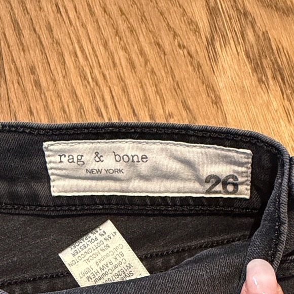 rag & bone women's Skinny Black raw hem jeans - Picture 4 of 8